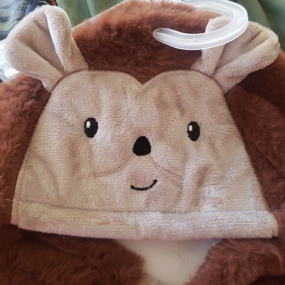 Adorable NWT Hudson Baby Fuzzy Fleece Hooded Bathrobe Sz 0-9 Mos - Picture 5 of 5